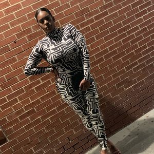 H&M / Richard Allen leggings and top